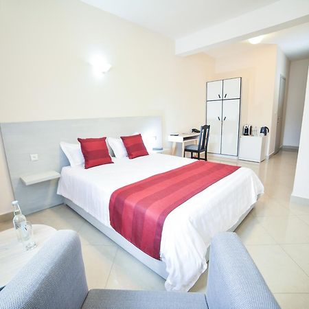 Lova Hotel Antananarivo Exterior foto